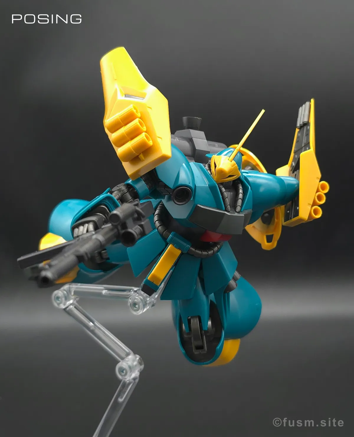 HGUC ヤクト・ドーガ(ギュネイ・ガス専用機) レビュー ポージング 04
