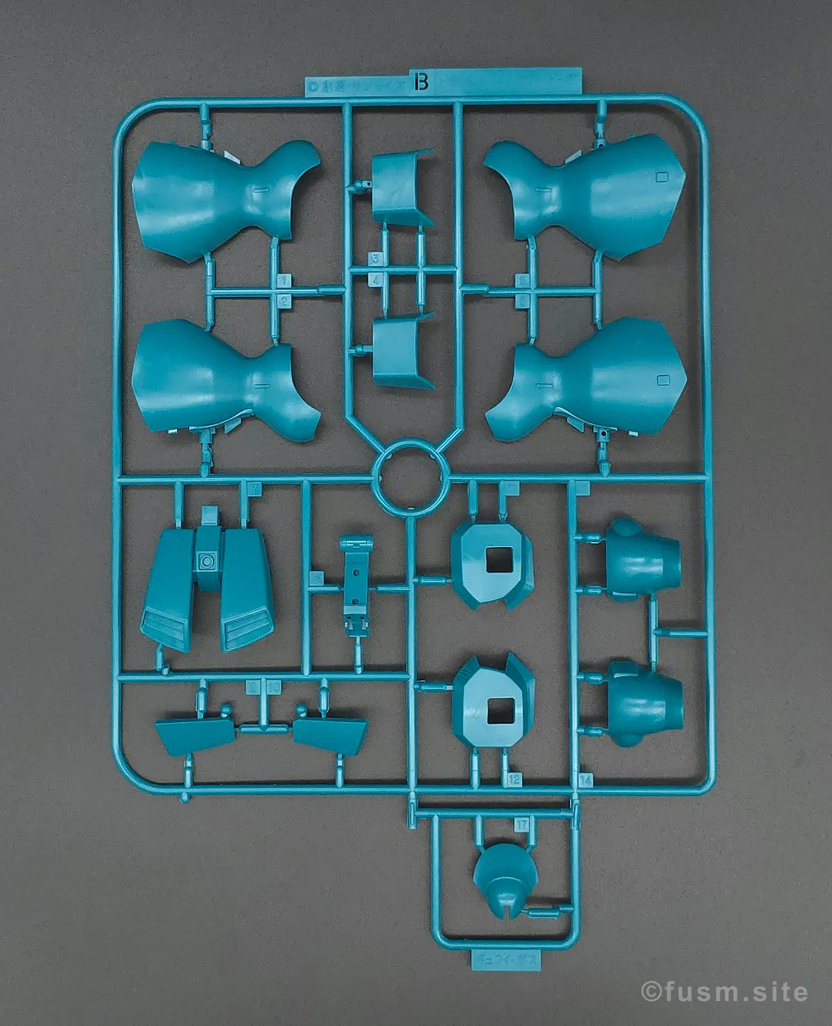 HGUC ヤクト・ドーガ(ギュネイ・ガス専用機) レビュー ランナー 02