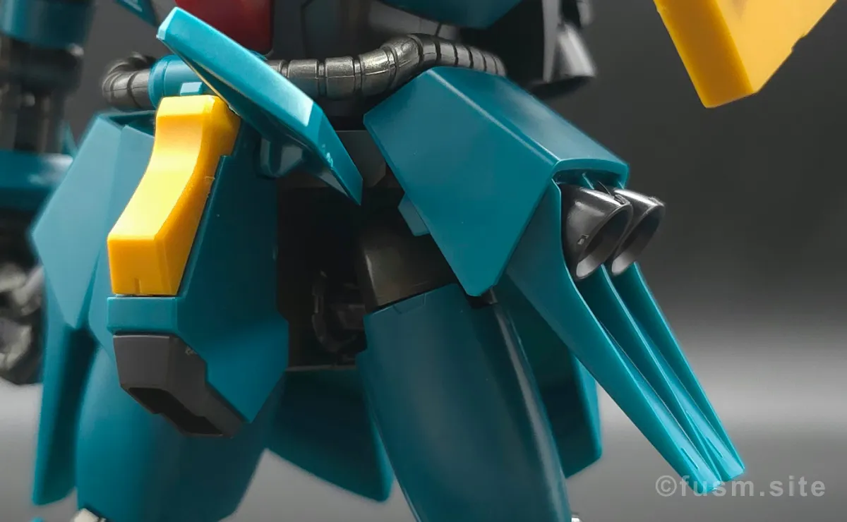 HGUC ヤクト・ドーガ(ギュネイ・ガス専用機) レビュー 胴体ディテール 可動域 01