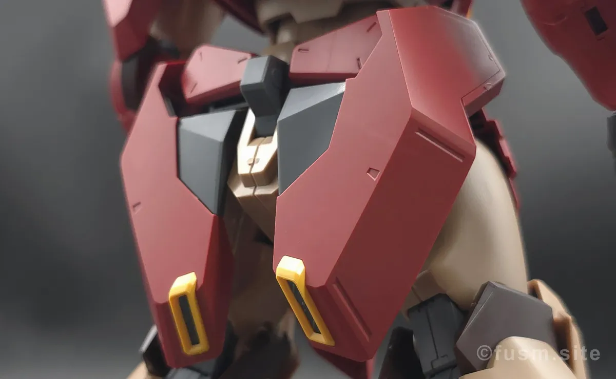 HG メッサーM01型 (ガウマン機) レビュー 胴体ディテール 04
