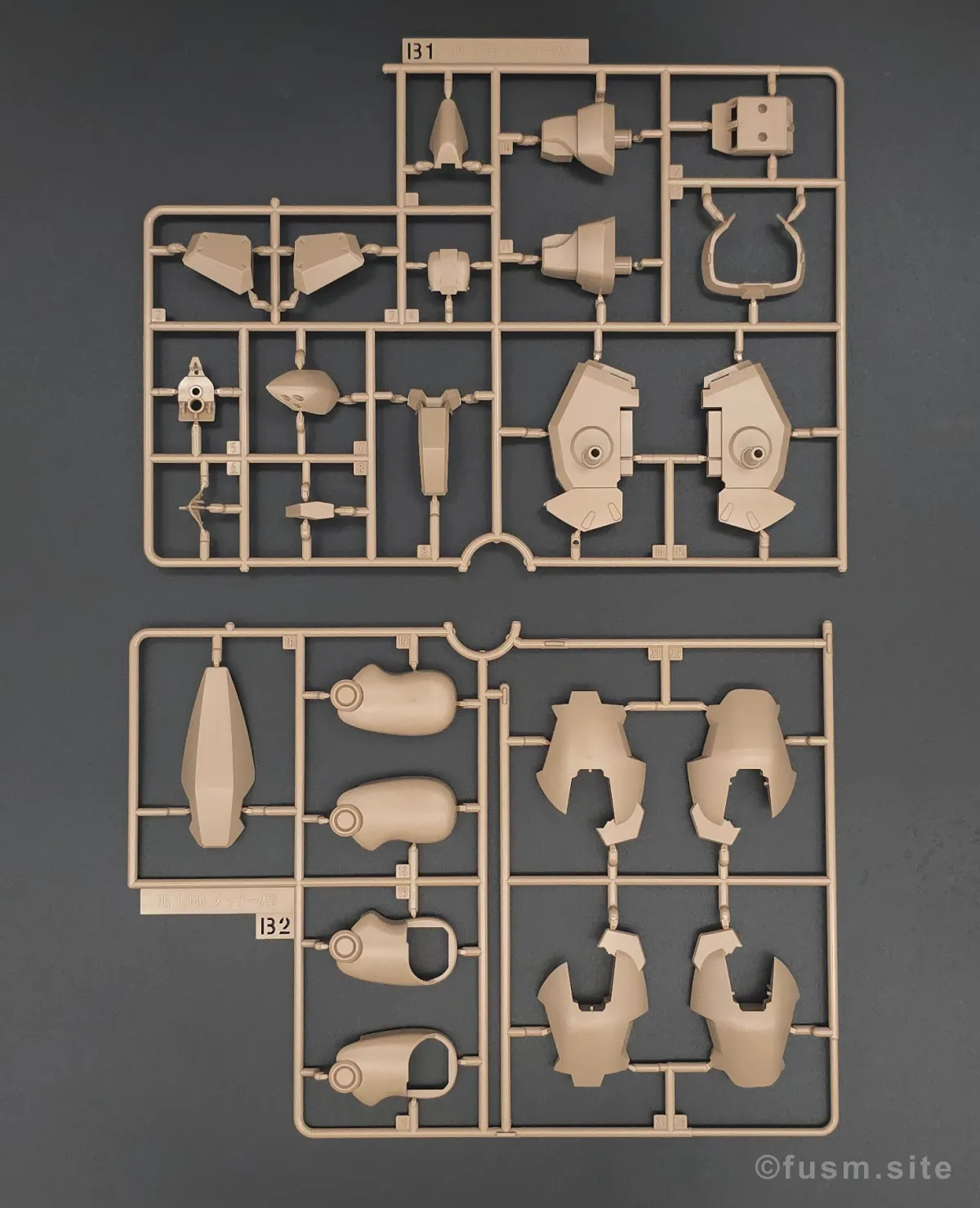 HG メッサーM01型 (ガウマン機) レビュー ランナー 02