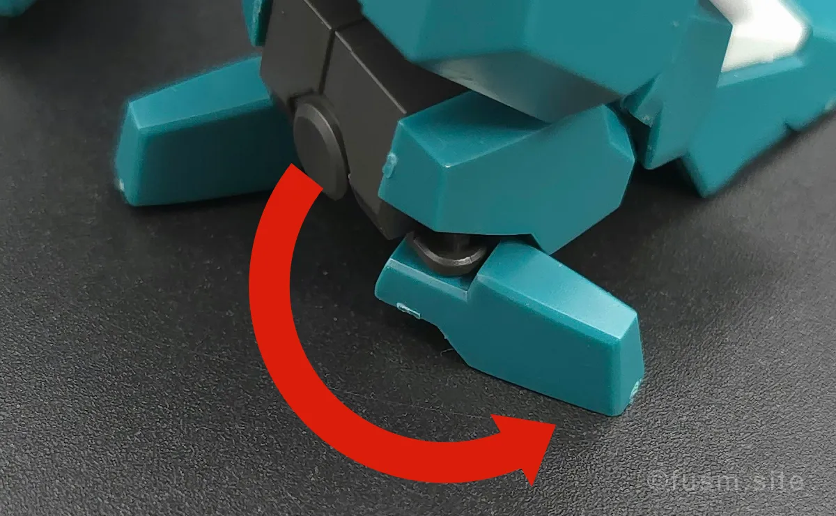 HG ガンダムルブリスウル レビュー 脚部ディテール 可動域 02