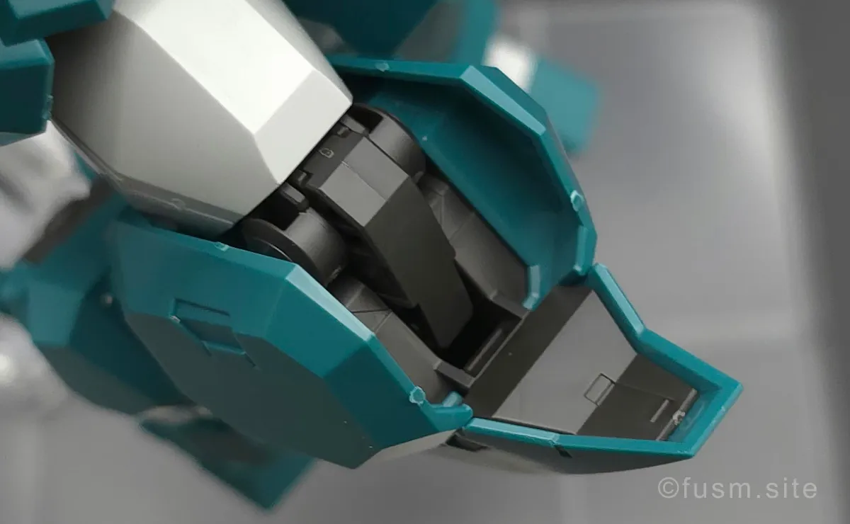 HG ガンダムルブリスウル レビュー 脚部ディテール 可動域 05
