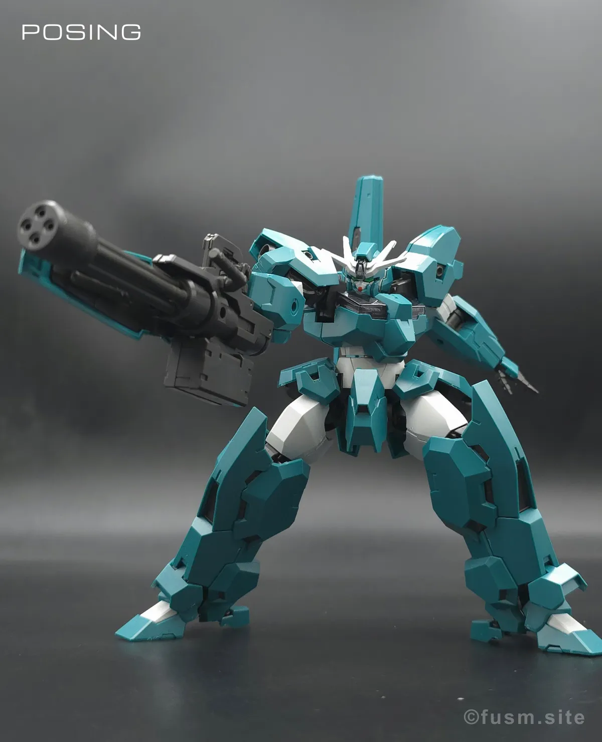 HG ガンダムルブリスウル レビュー ポージング 02