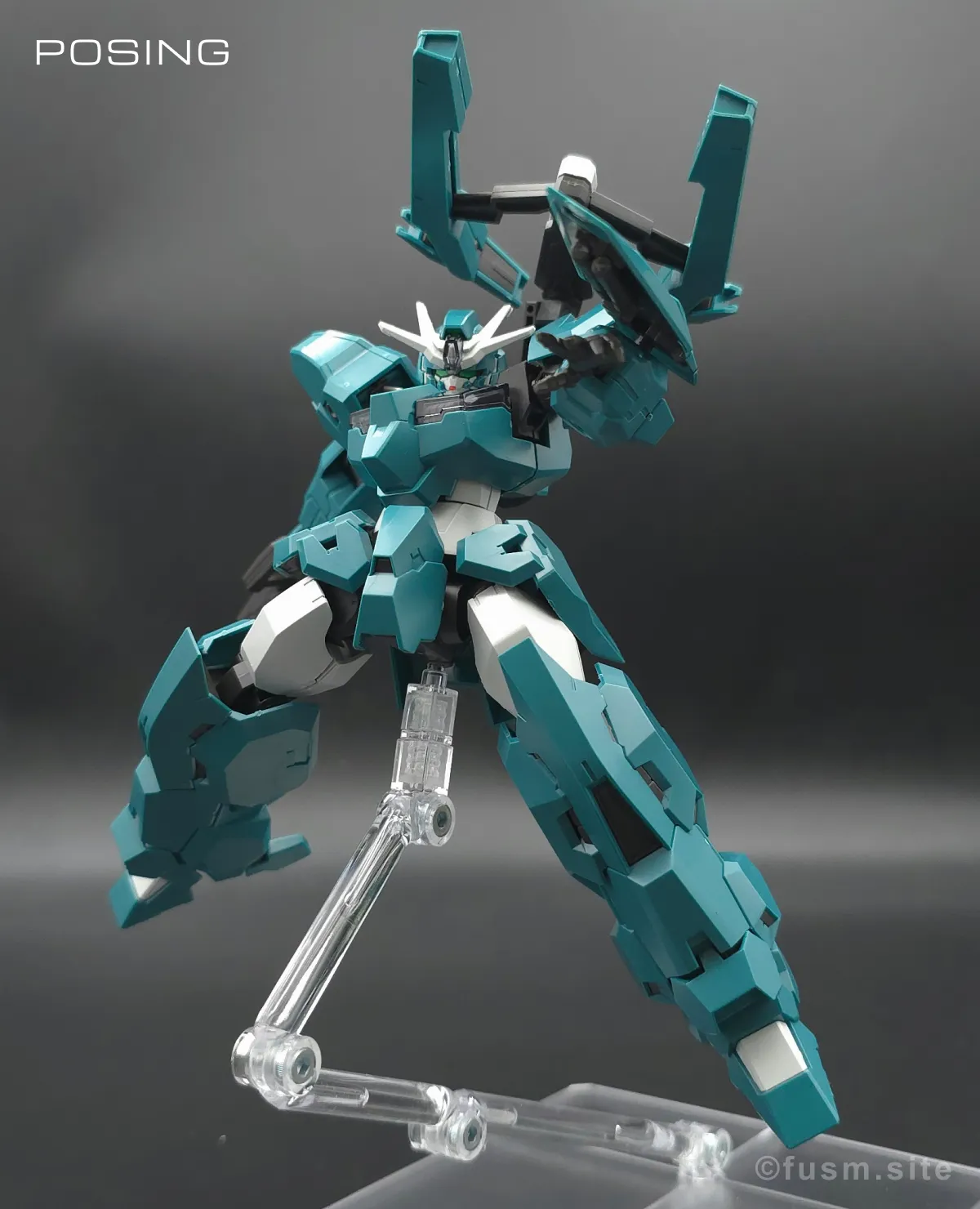 HG ガンダムルブリスウル レビュー ポージング 09