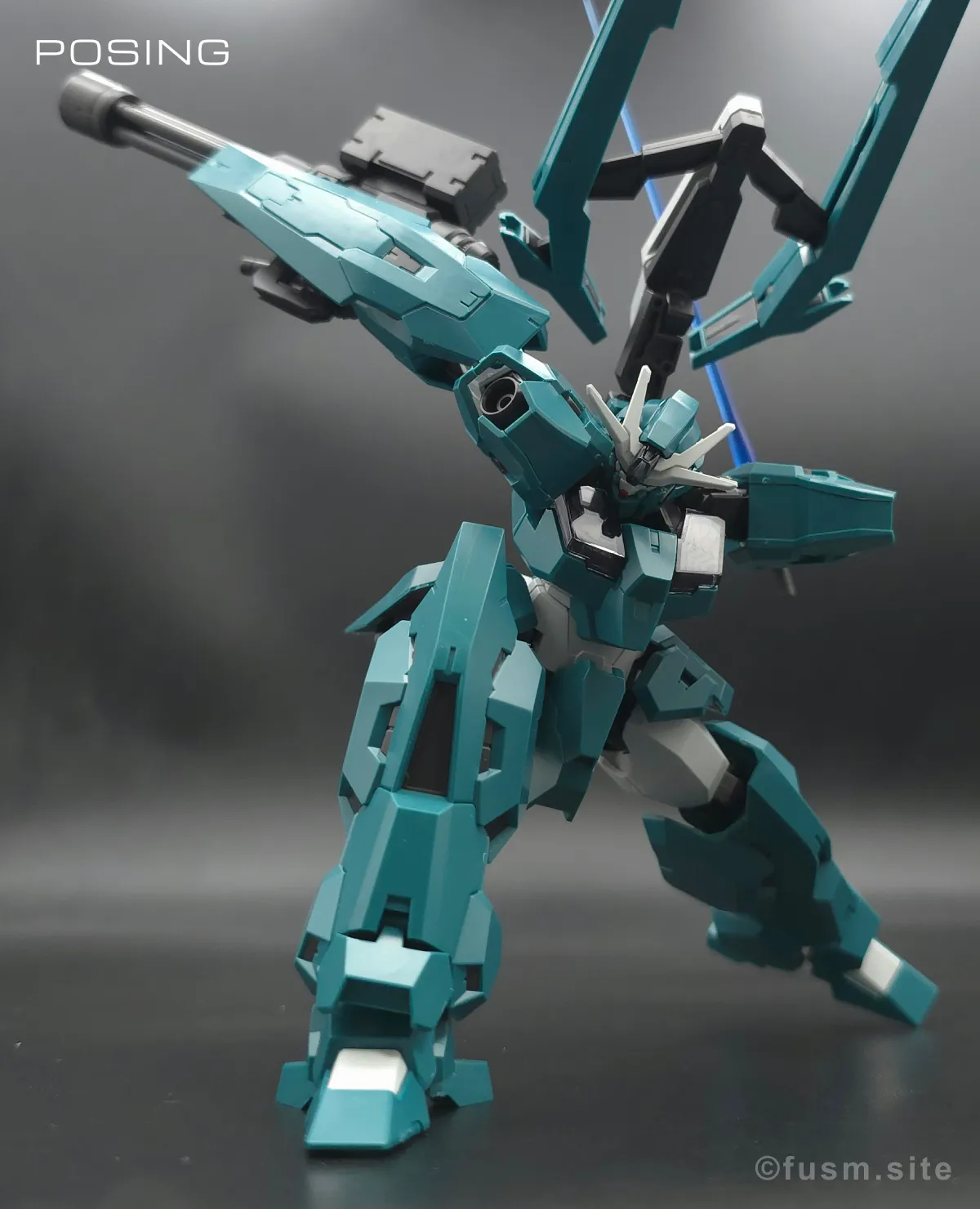 HG ガンダムルブリスウル レビュー ポージング 16