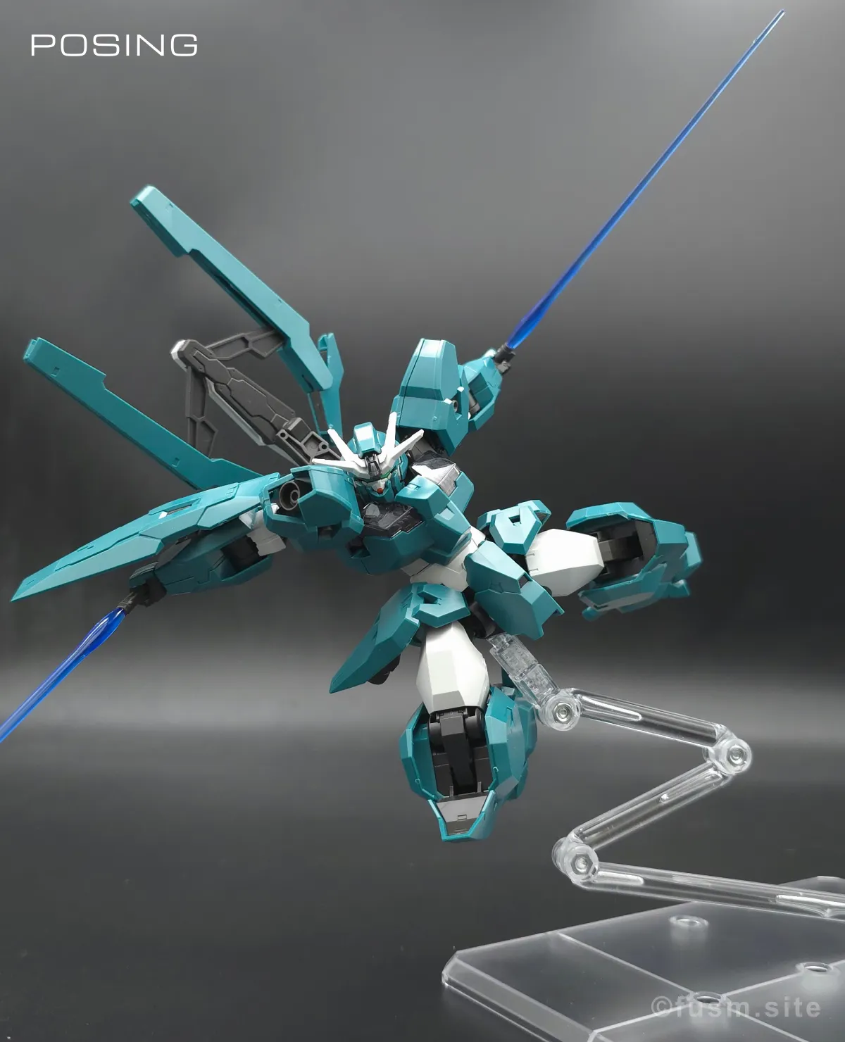 HG ガンダムルブリスウル レビュー ポージング 21